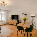 Levax Living - Cozy - Clarapark - Citynah